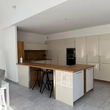 Le Carnot Apartment *